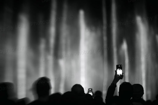 Dubai dancing fountain - Black & White Fine Art Download